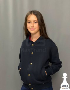 Uniformë për Kolegje.